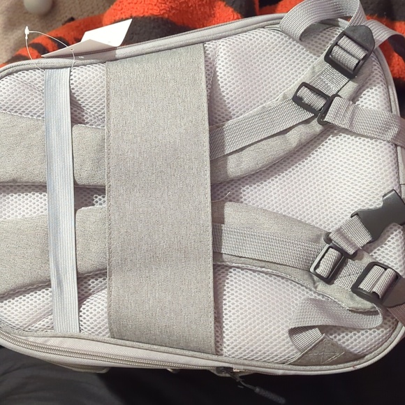 Cat backpack carrier - Picture 4 of 4